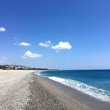 La Mansarda Marina di Gioiosa Ionica Exterior foto